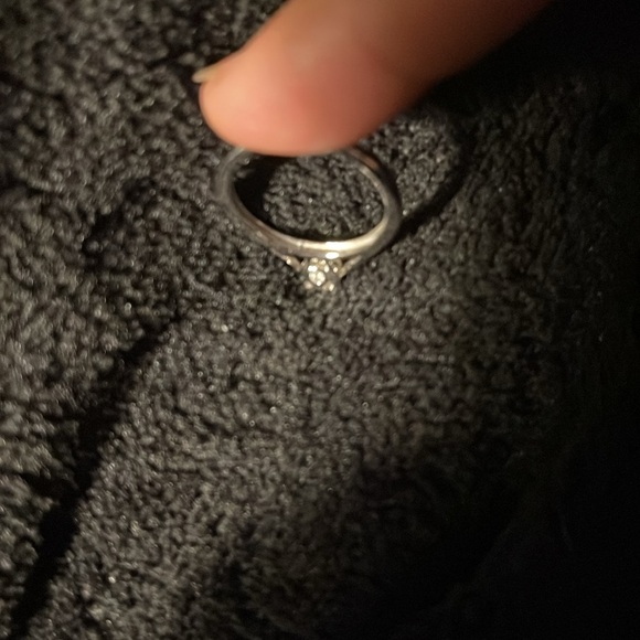 Woman rings - Picture 6 of 8